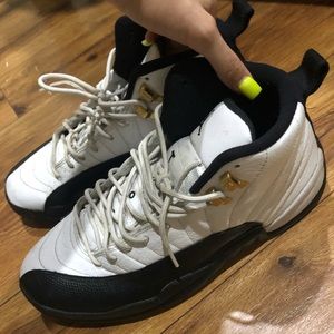 jordan 12 taxi